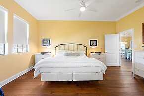 Waterfront 4 Bed House Daytona Beach FL