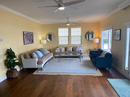 Waterfront 4 Bed House Daytona Beach FL