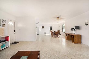 Beach House 3 bed 2 Bath in Ormond Beach FL