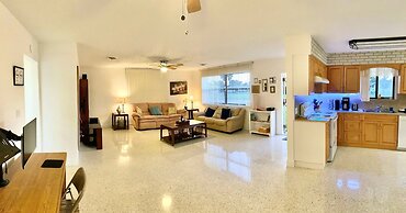Beach House 3 bed 2 Bath in Ormond Beach FL