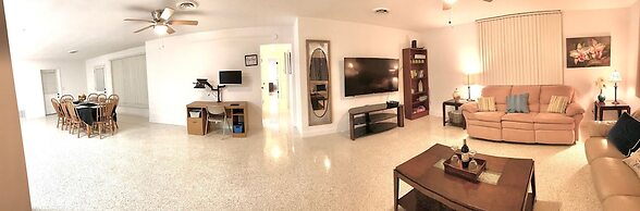 Beach House 3 bed 2 Bath in Ormond Beach FL