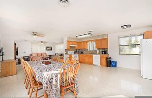 Beach House 3 bed 2 Bath in Ormond Beach FL