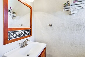 Home w/ 2 Decks - 2 Mi to Lake Gregory Dog Park!