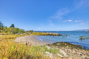River & Marina View: Hammond Townhome w/ Hot Tub
