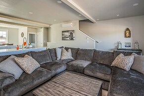 River & Marina View: Hammond Townhome w/ Hot Tub