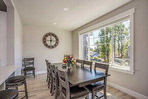 River & Marina View: Hammond Townhome w/ Hot Tub