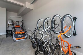 River & Marina View: Hammond Townhome w/ Hot Tub