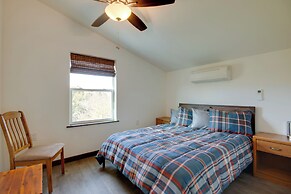 Mtn-view Gem w/ Grill: 2 Mi to Dtwn Livingston