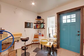 Mtn-view Gem w/ Grill: 2 Mi to Dtwn Livingston