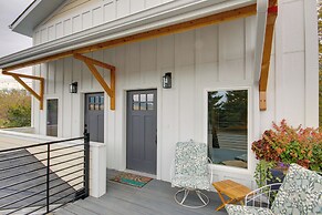 Mtn-view Gem w/ Grill: 2 Mi to Dtwn Livingston