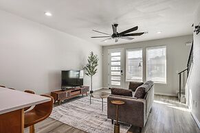 Pets Welcome: Newly Built Abode in Canyon!