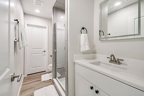 Pets Welcome: Newly Built Abode in Canyon!