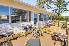 Decks & Boat Dock: 'the View on Lay Lake!'