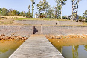 Decks & Boat Dock: 'the View on Lay Lake!'