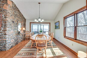 Mountain-view Home w/ Deck & Grill in Dahlonega