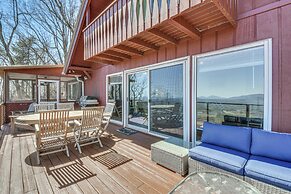 Mountain-view Home w/ Deck & Grill in Dahlonega