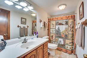 Mountain-view Home w/ Deck & Grill in Dahlonega