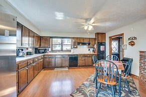 Mountain-view Home w/ Deck & Grill in Dahlonega