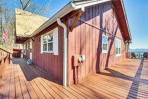 Mountain-view Home w/ Deck & Grill in Dahlonega