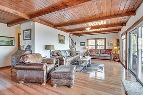 Mountain-view Home w/ Deck & Grill in Dahlonega