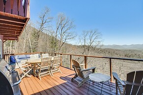 Mountain-view Home w/ Deck & Grill in Dahlonega