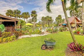 Steps to Lake Okeechobee: Cabin w/ Pool Access!