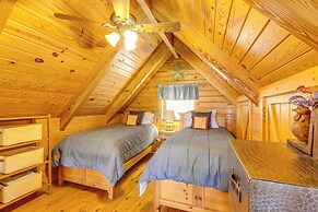 Steps to Lake Okeechobee: Cabin w/ Pool Access!