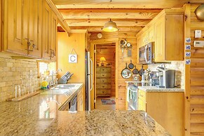 Steps to Lake Okeechobee: Cabin w/ Pool Access!