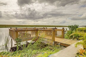 Steps to Lake Okeechobee: Cabin w/ Pool Access!