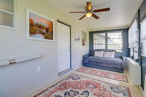 2 Mi to Lake Okeechobee: Waterfront Home w/ Deck!