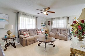 2 Mi to Lake Okeechobee: Waterfront Home w/ Deck!