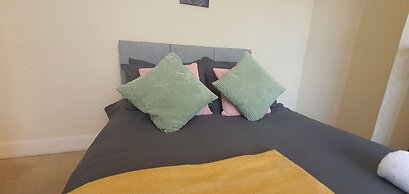 Luxury 2 Bedroom Apartment