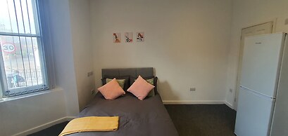 Luxury 2 Bedroom Apartment