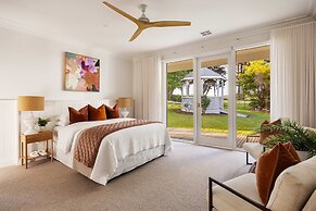 La Casa Bella Pool Spa Sauna