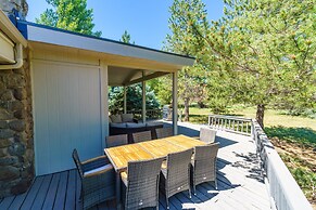 Fairway Cabin 3 Bedroom Home