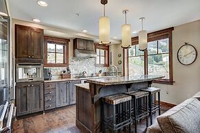 Luxury 4 Bedroom Condo on Peak 8 4 Condo