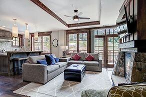 Luxury 4 Bedroom Condo on Peak 8 4 Condo