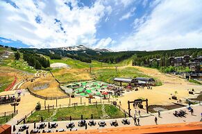 Luxury 4 Bedroom Condo on Peak 8 4 Condo