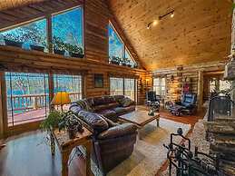 Perley Pond Lodge Limit 14 4 Bedroom Villa