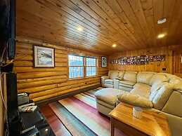 Perley Pond Lodge Limit 14 4 Bedroom Villa