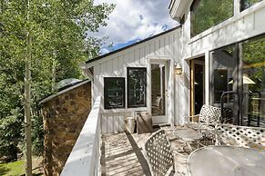 2708 Chateaux Dmont 3 Bedroom Condo