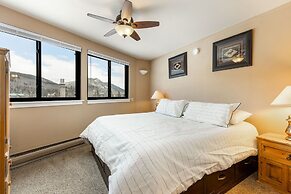 The Mall 1429 1 Bedroom Condo