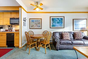 2797 Slopeside Condo