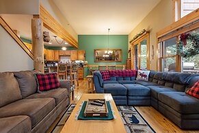 8766 Trappers Crossing 2 Bedroom Townhouse