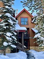 8766 Trappers Crossing 2 Bedroom Townhouse