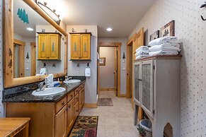 8766 Trappers Crossing 2 Bedroom Townhouse