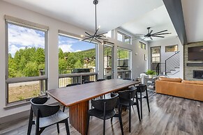 Keystone Adventures Basecamp 4 Bedroom Townhouse