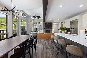 Keystone Adventures Basecamp 4 Bedroom Townhouse