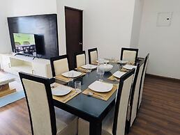 Luxurious 3 Bedroom Apartment