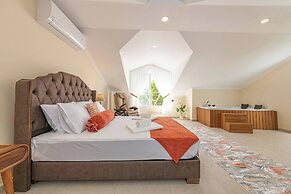 Close to Oludeniz 5 Bedroom Villa